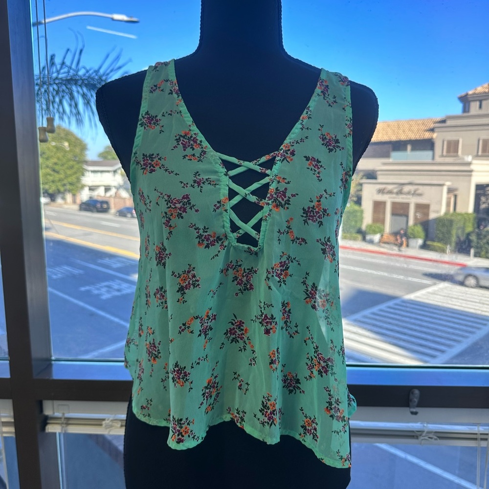 Mint green sheet top